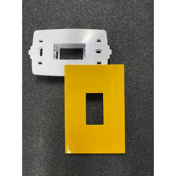 Placa 1 Módulo Vertical com Suporte 4x2 - RECTA MOSTARDA GLOSS